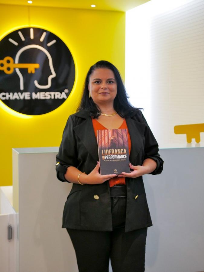 Consultora Gi Coelho é co-autora de livro que está sendo lançado em São Leopoldo