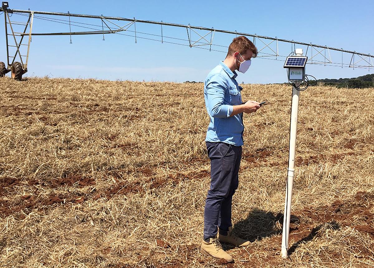 Empresa desenvolveu um sistema de monitoramento de umidade do solo, através de sensoriamento remoto e IoT, para controle da irrigação em grãos