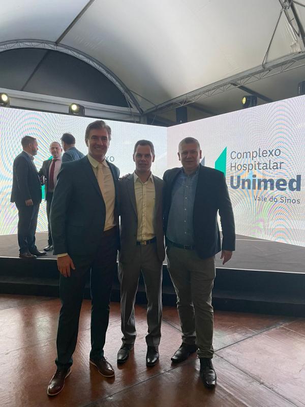 Diego Leuck, presidente da ACI NH, Felipe Feldmann, presidente da ACIST-SL e Sérgio Patzlaff, CEO da Datwyler Brasil