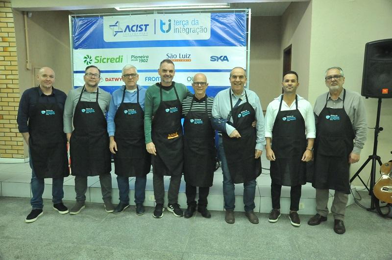 Núcleo de Corretoras de Seguros da ACIST-SL ofereceu o jantar desta Terça da Integração