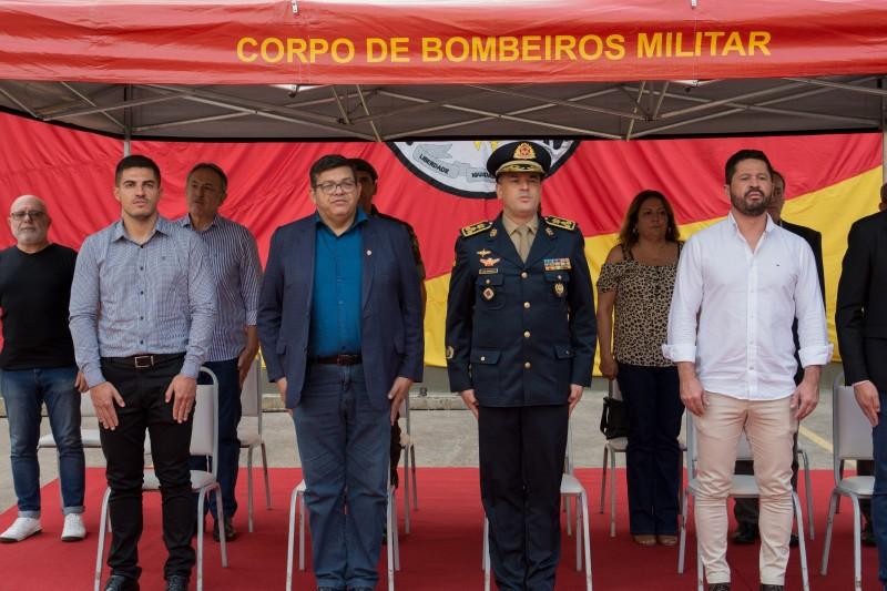 Representantes de entidades, dentre elas a ACIST-SL, prestigiaram a passagemr de comando