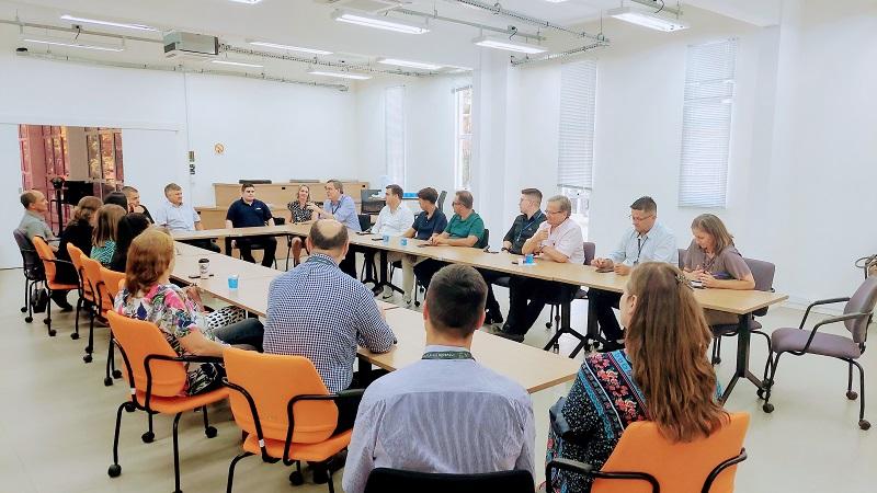 Reunião no Portal da Inovação, a porta de entrada das demandas externas