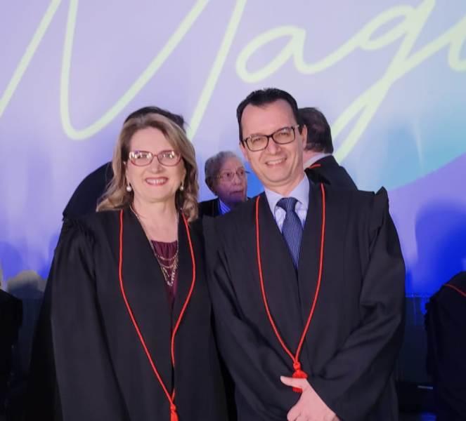 Rita Geremia Pavoni e Anderson Trautman, presidente da Federasul, que também recebeu a Comenda