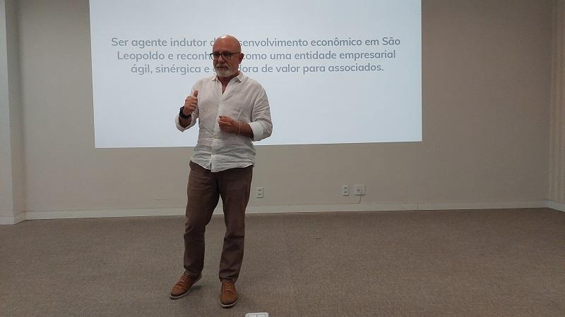 Rogério Daniel da Silva, diretor de Segurança Pública e presidente do CONSEPRO, ressaltou os dados positivos do setor 