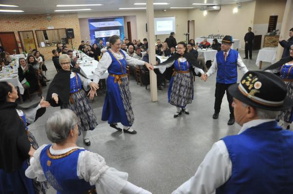 Danças típicas alemãs marcaram o evento