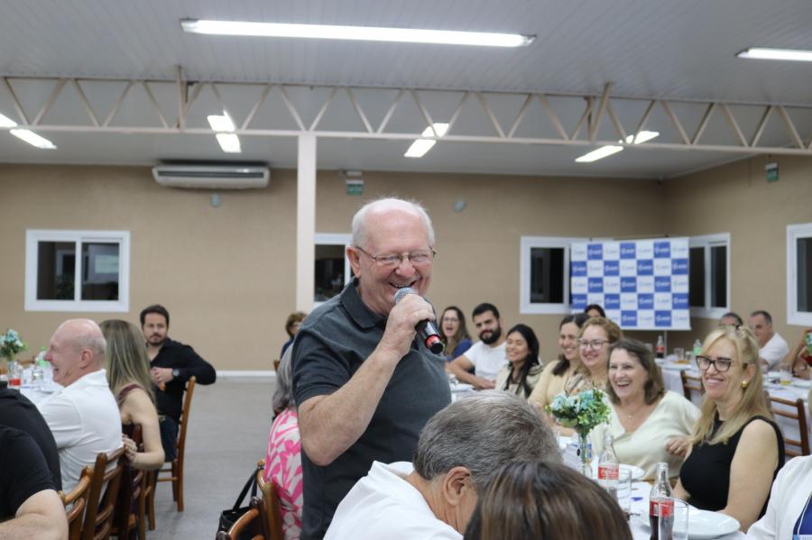 Tradicional rodada de apresentação dos empreendedores